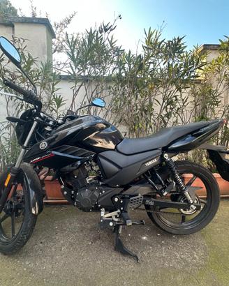 Yamaha YS 125
