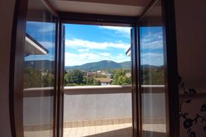 Luminoso Attico Arredato mq60 Doppi Balconi Libero