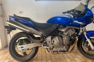 Hornet 600 s