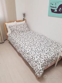 LETTO IN LEGNO MASSICCIO CON MATERASSO UNA PIAZZA