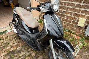 Piaggio Beverly 250 ie