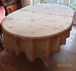 (6) Tovaglia Vintage Ricamata a Mano con Bordo