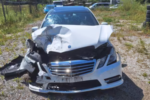 Mercedes E250 4Matic incidentata