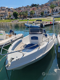 Blumax 5,60 con motore yamaha 40/60 2022