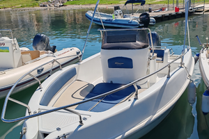 Blumax 5,60 con motore yamaha 40/60 2022