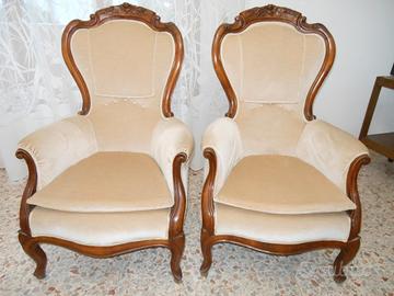 Poltrone antiche in noce 