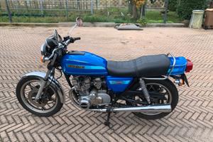 Suzuki GS 550E
