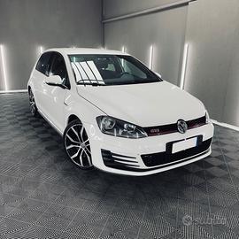 Volkswagen Golf GTI Performance 2.0 TSI DSG 5p. Bl