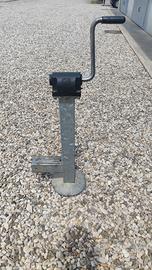 cric sollevatore rimorchio