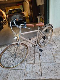 biciclette uomo nuova , usata 2 volte, pagata 300 