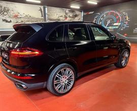 Porsche Cayenne 3.0 Diesel Platinum Edition Full-O