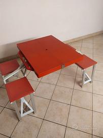 Tavolino da campeggio