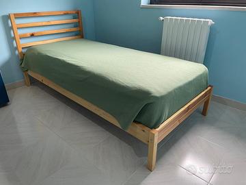 Letto singolo IKEA in legno con rete