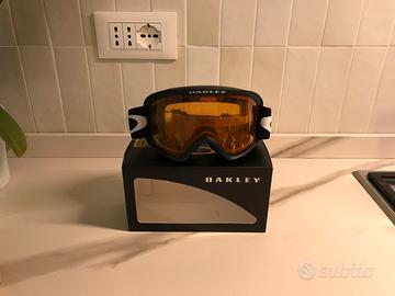 Maschera Oakley