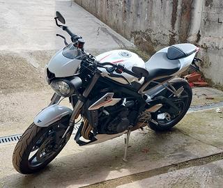 Triumph Street Triple 765 RS