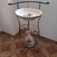Lavabo in ceramica 