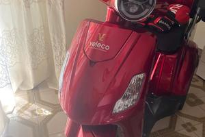 Triciclo Veleco Scooter Elettrico
