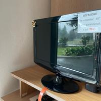 Tv / Monitor 16"