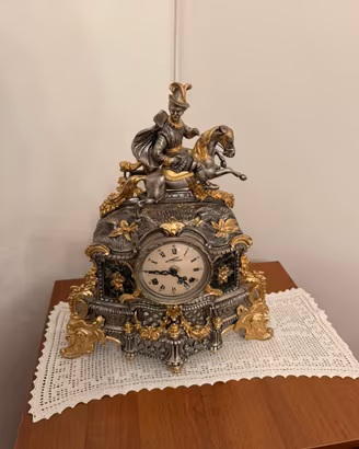 Antico Orologio da Camino in Stile Barocco