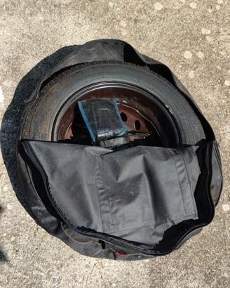 catene da neve e ruota di scorta fiat 600