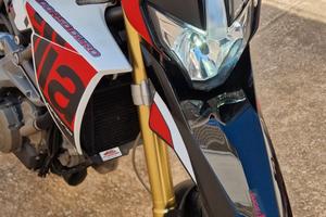 aprilia dorsoduro 750