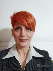 Operatore massaggi e cameriera ai piani