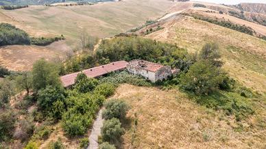 Ampio Rustico da ristrutturare