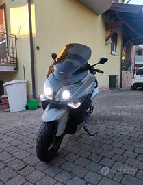Yamaha tmax