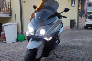 Yamaha tmax