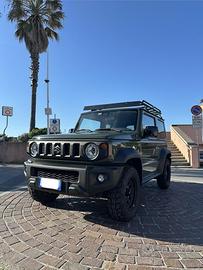 Suzuki Jimny 4 posti