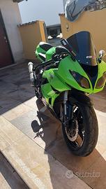 Kawasaki zx6r