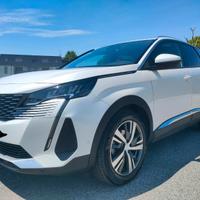 Peugeot 3008 2022 Benzina 