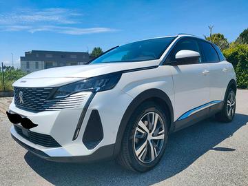 Peugeot 3008 2022 Benzina 
