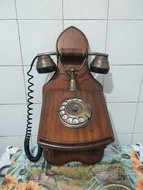 Telefono vintage da muro