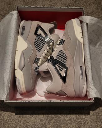 Air Jordan 4  "Frozen Moments" 🤍