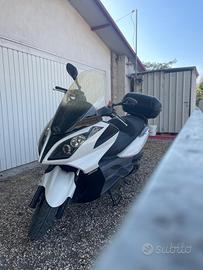 Scooter Kymco Downtown 300i 2013