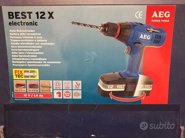 Kit lampada ed avvitatore a batteria