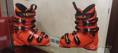 scarponi da sci gara