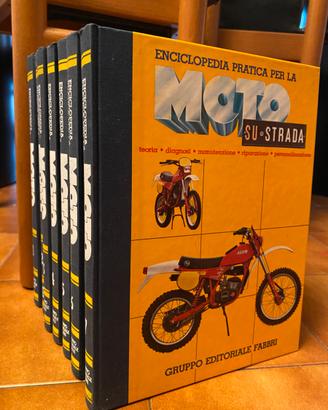 Enciclopedia pratica per la moto da strada