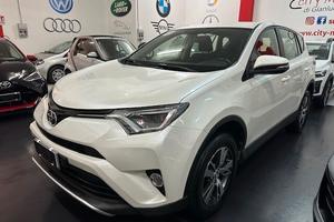 Toyota RAV 4 RAV4 2.0 D-4D 2WD Style White Ed.