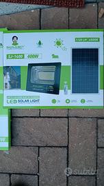 Faro lampione con pannello solare 400 watt