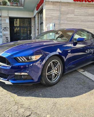 FORD Mustang 5.0 V8 aut. GT