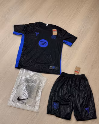 Completo Da Calcio Barcelona Nuovo L
