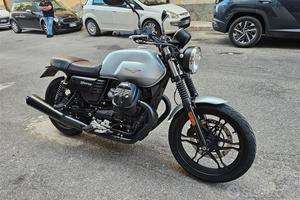 Moto Guzzi V7 III stone