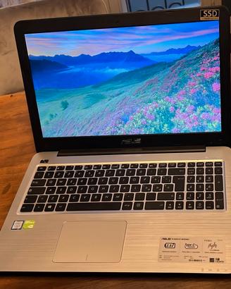 portatile X556UJ 500Gb i5 8Gb NVIDIA GeForce 920M