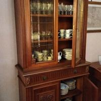 Vetrina / Credenza in legno stile classico