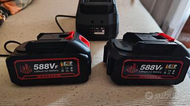 Batterie n.2 18V/21V nuove+carica batterie