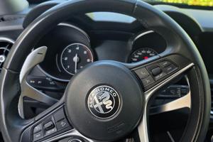 stelvio 210cv q4 executive