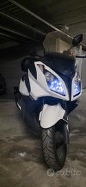 Kymco Downtown 300i