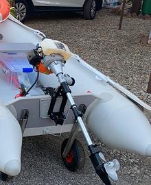 Motore per gommone tipo decespugliatore 2T